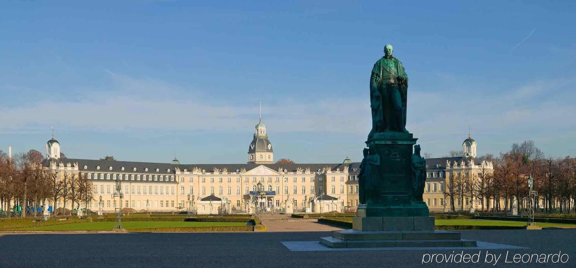 Отель Ibis Karlsruhe Hauptbahnhof Экстерьер фото